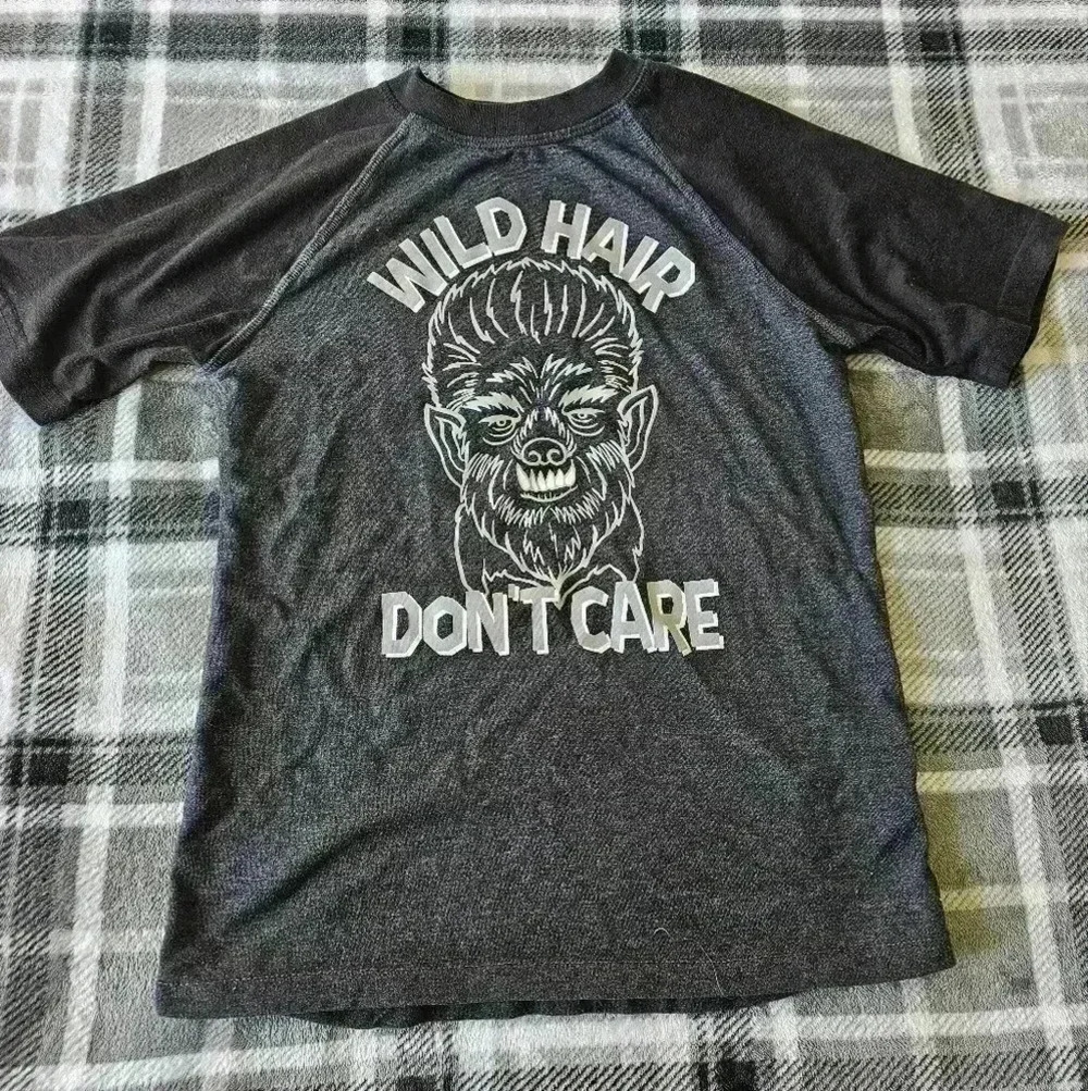 Celebrate Halloween 8,  black and gray werewolf shirt 60% cotton 40% polyester